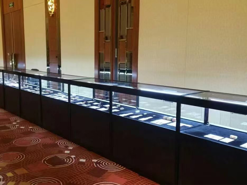 珠宝展柜租赁服务如何帮助商家节省成本