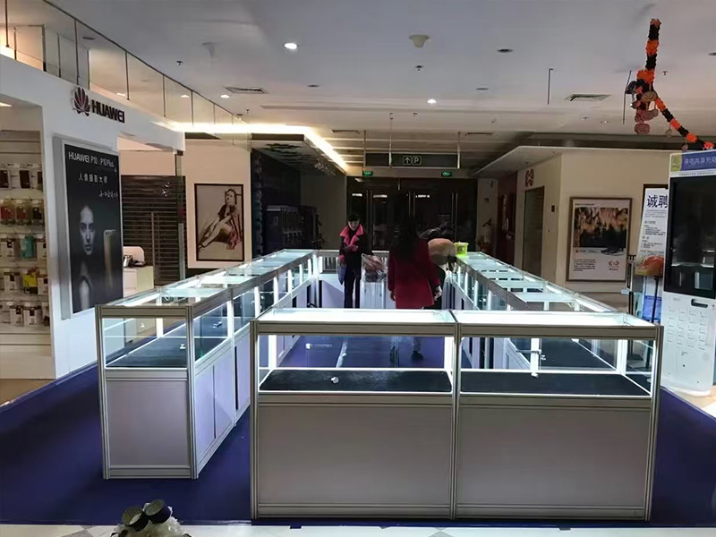 陈列柜租赁价格的影响因素