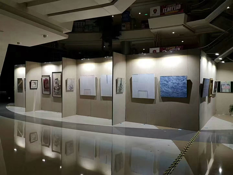字画展板租赁在艺术展览中的重要作用