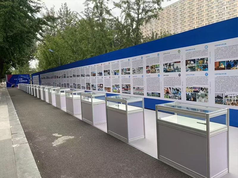 玻璃展柜租赁对商业展示的影响有哪些
