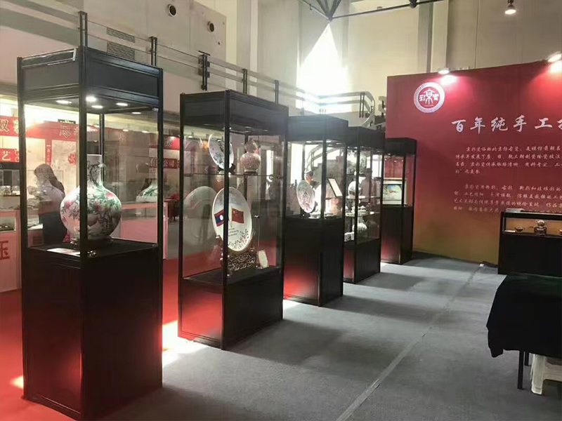 黑色展柜出租