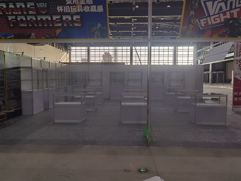 展柜租赁中的安全问题及防范措施
