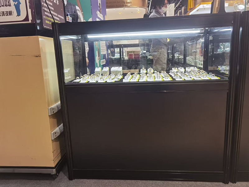 展览柜设计中有哪些常见的风格
