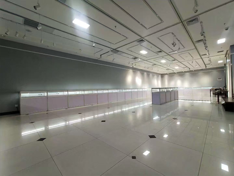 白色展柜租赁能为中小型企业带来哪些好处