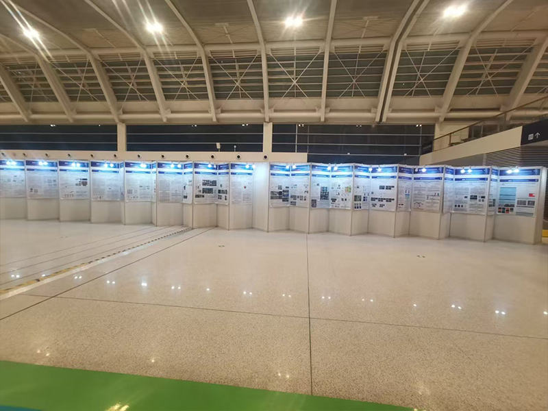 选择书画展板出租，轻松解决展览空间需求