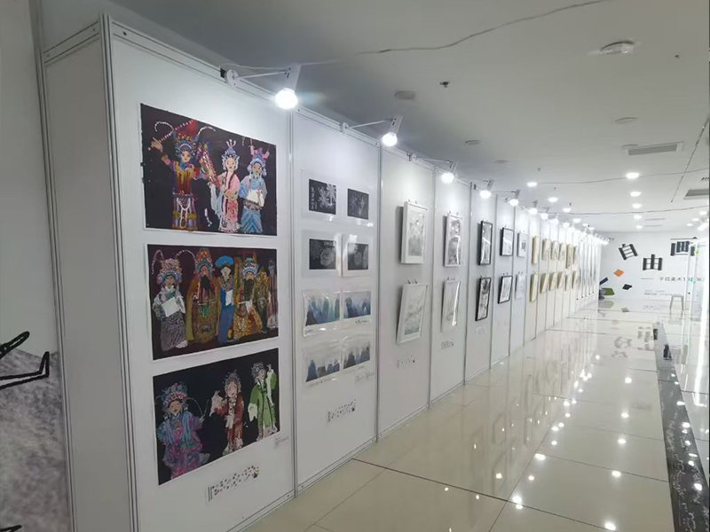 字画展板租赁费用有哪些因素决定