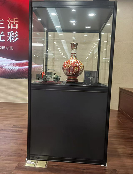 展柜租赁合作现场